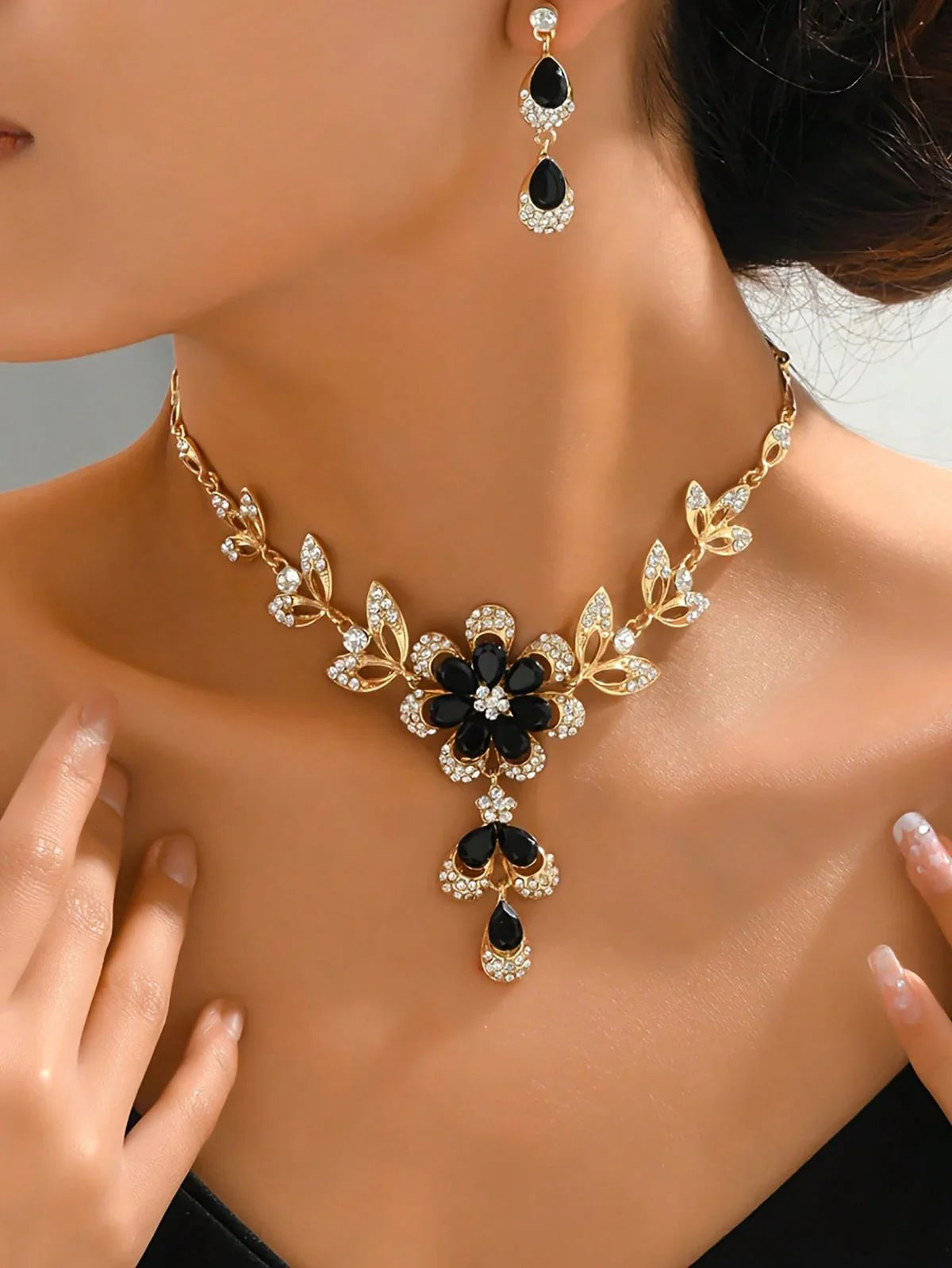 Women's Jewelry